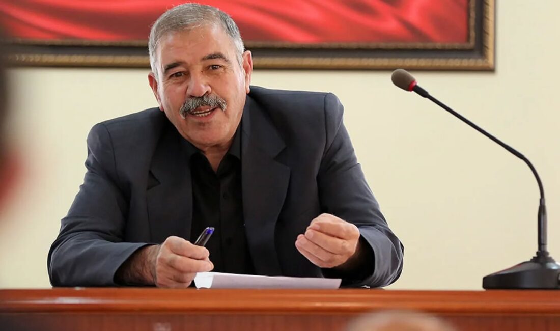 Erzincan Üzümlü İlçe belediye başkanı Lütfü Yakut ilçenin büyüyerek gelişmesi