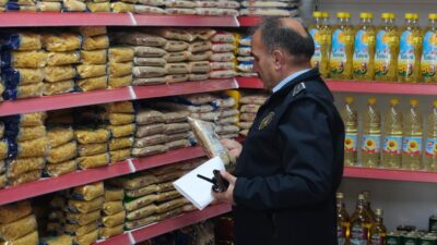 Erzincan Belediyesi Zabıta Müdürlüğü ekipleri, vatandaşların sağlıklı ve güvenilir ürünlere