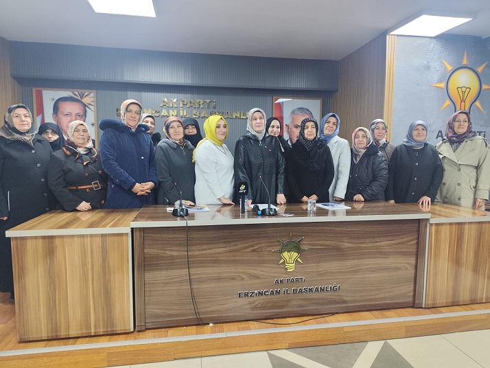 AK Parti Erzincan Kadın kolları başkan yardımcısı Siyasi ve Hukuki