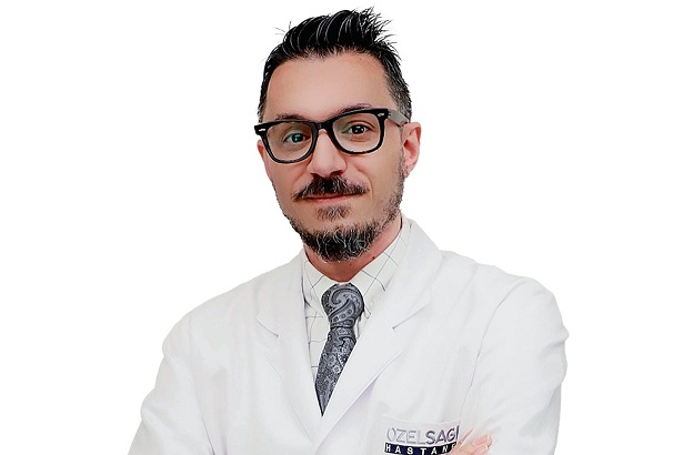 Özel Sağlık Hastanesi Üroloji Uzmanı Doç. Dr. Erem Asil, erkeklerde