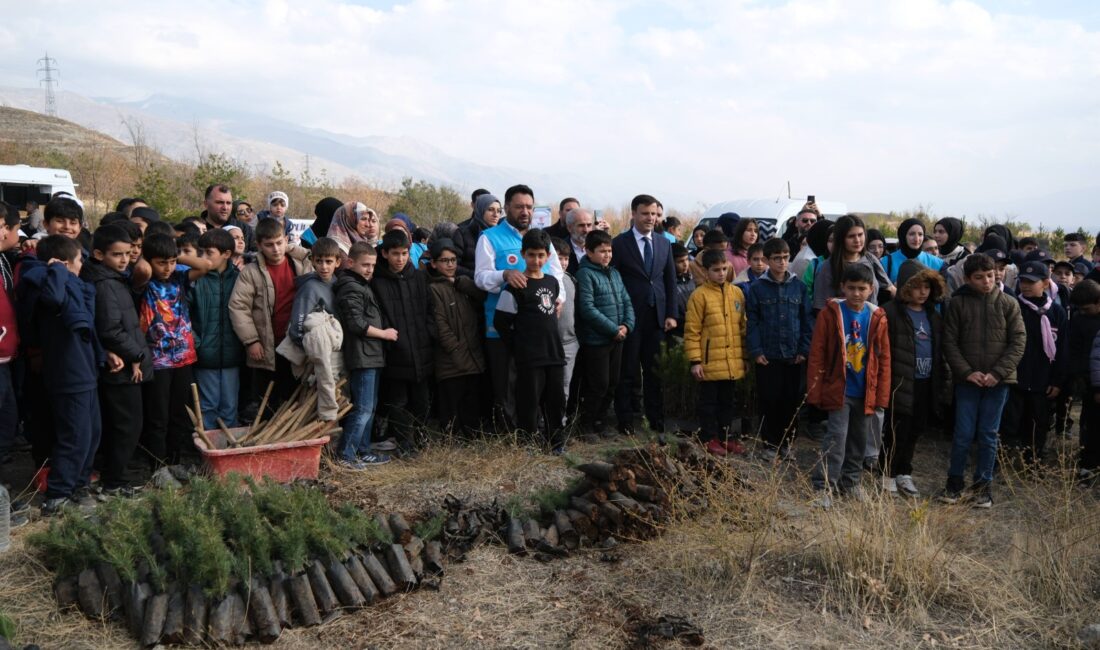 "11 Kasım Milli Ağaçlandırma Günü" münasebetiyle Yurt genelinde gerçekleştirilen fidan