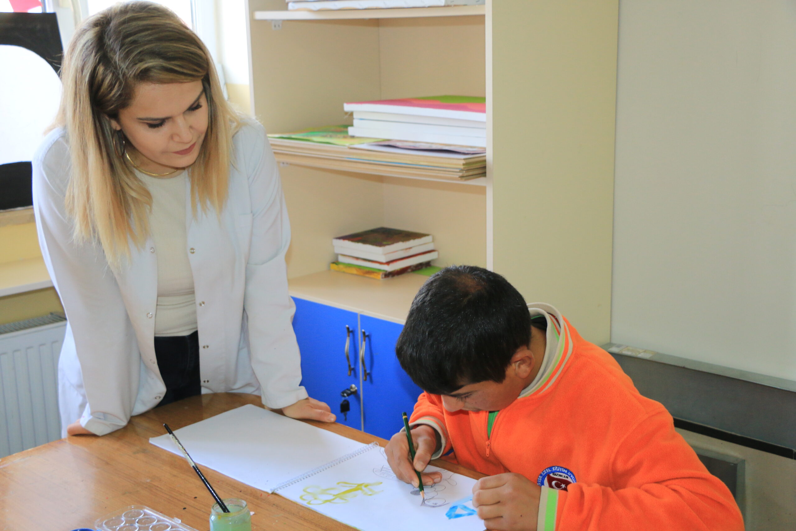 Milli Eğitim Bakanlığı (MEB), 15 bin sözleşmeli öğretmen alımı için