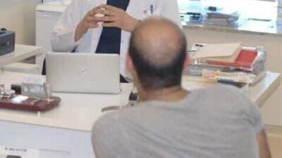 Soğuk kış aylarında takılan bere ve şapkalar ile saçlar daha