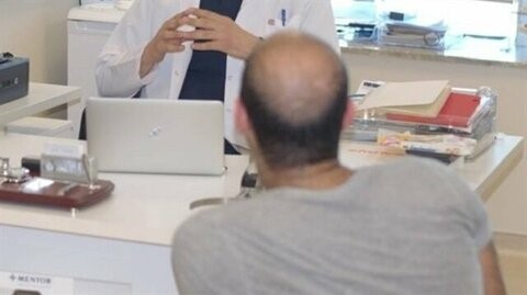 Soğuk kış aylarında takılan bere ve şapkalar ile saçlar daha