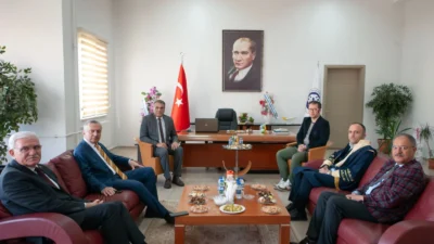 Erzincan Binali Yıldırım Üniversitesi Rektörü Prof. Dr. Akın Levent, EBYÜ