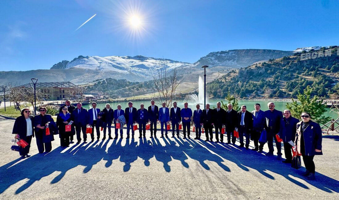 Erzincan Valisi Hamza Aydoğdu, İl Millî Eğitim Müdürü Hacı Ömer