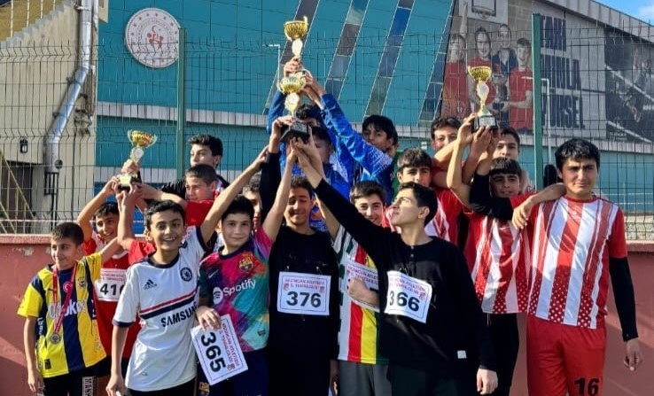 Okul Sporları Atletizm Kros İl Birinciliği Müsabakalarında ilçemizi başarıyla temsil
