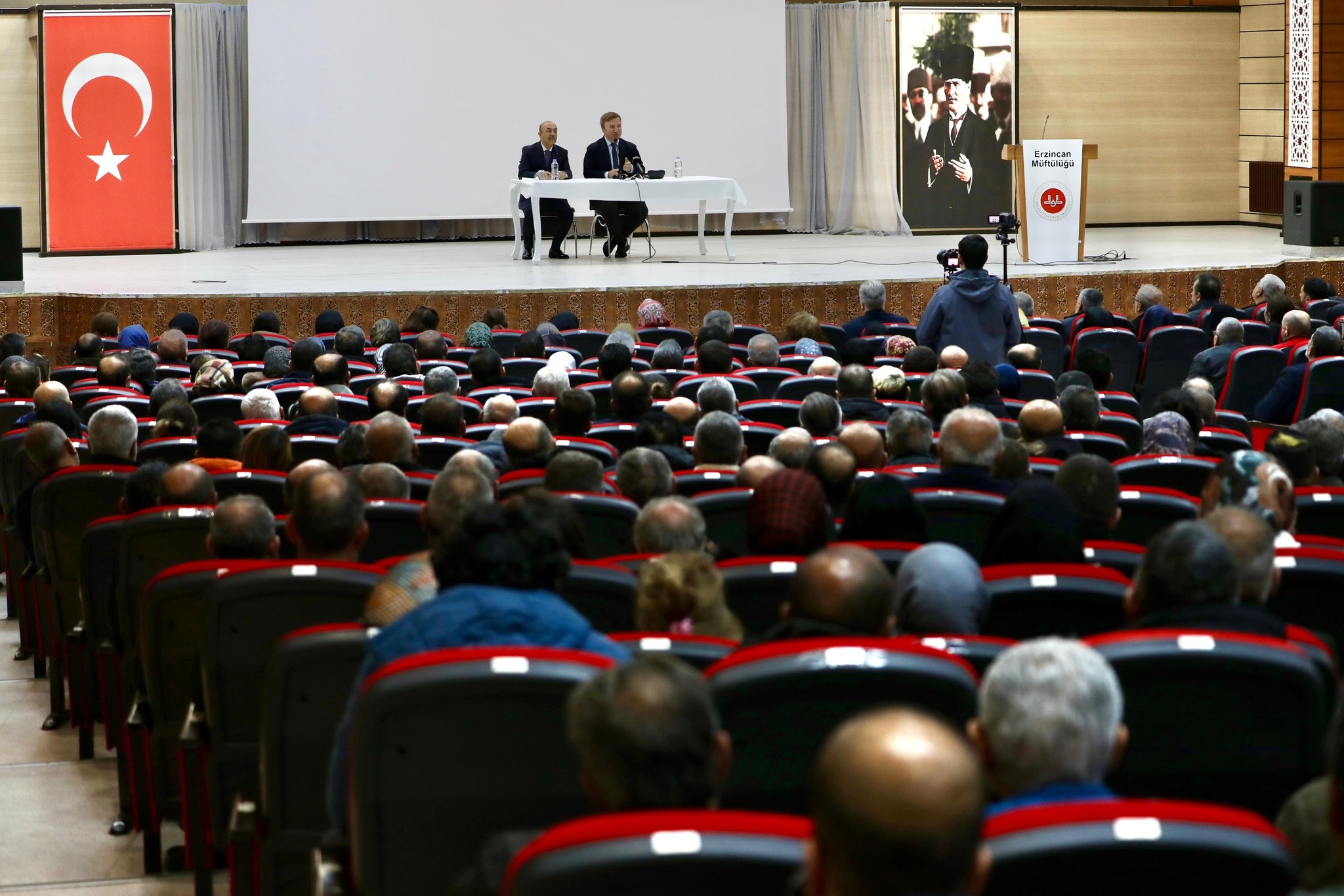 Erzincan Valisi Hamza Aydoğdu, İl Millî Eğitim Müdürü Hacı Ömer