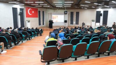 Erzincan Belediyesi personeline yönelik düzenli olarak, İnsan Kaynakları ve Eğitim