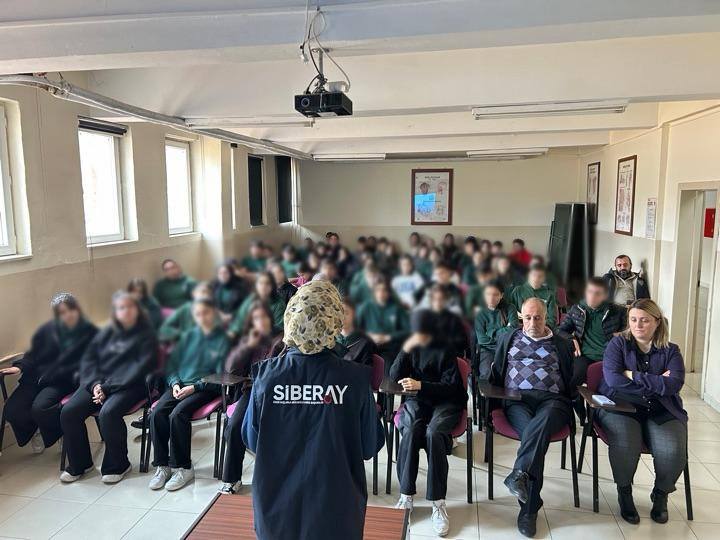 Erzincan İl Emniyet Müdürlüğü Çocuk Şube Müdürlüğü koordinesinde planlanan bilgilendirme