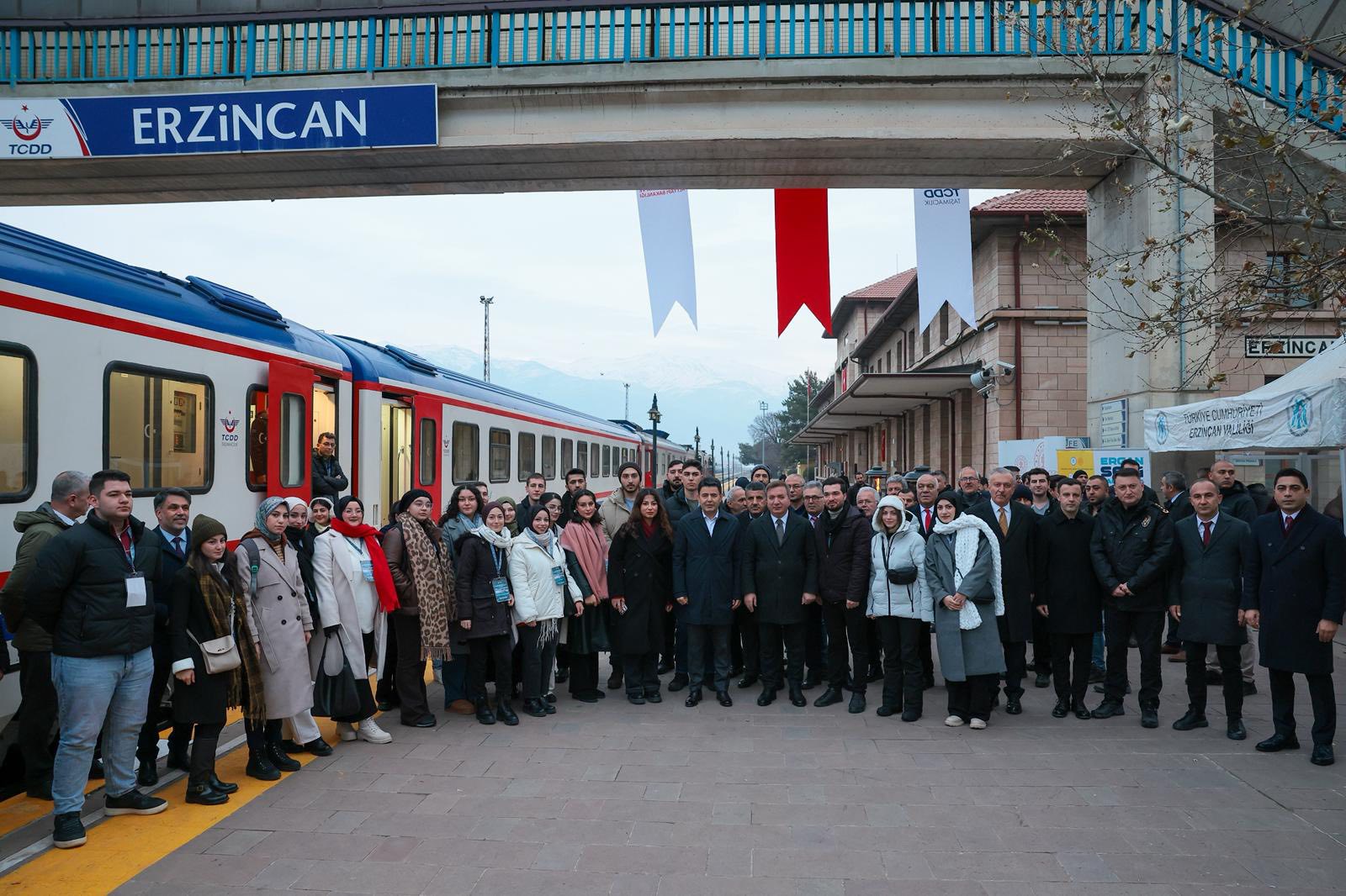 2025–2026 kış sezonunun ilk seferine çıkan Ankara–Kars Turistik Doğu Ekspresi