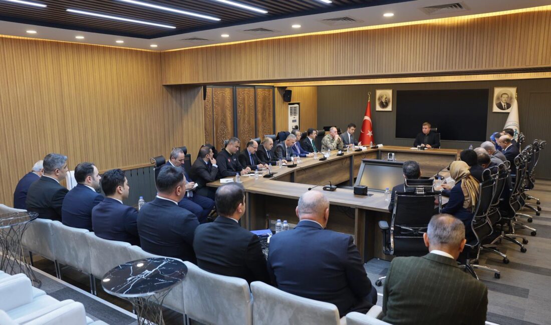 Erzincan Valisi Hamza Aydoğdu, 29. Birim Amirleri Toplantısı’nda şehir genelinde