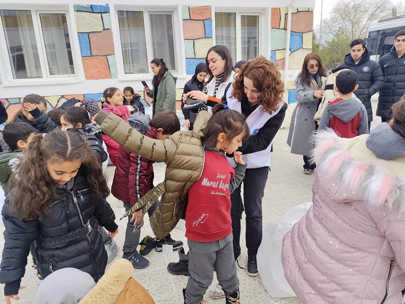 Umutlu Yarınlar Derneği Erzincan Üzümlü ilçesi Altınbaşak Şehit Murat Bayram