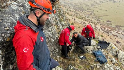 Erzincan’ın Merkez ilçesine bağlı Çağlayan Beldesi Kalecik Köyü Kırsalında sarp