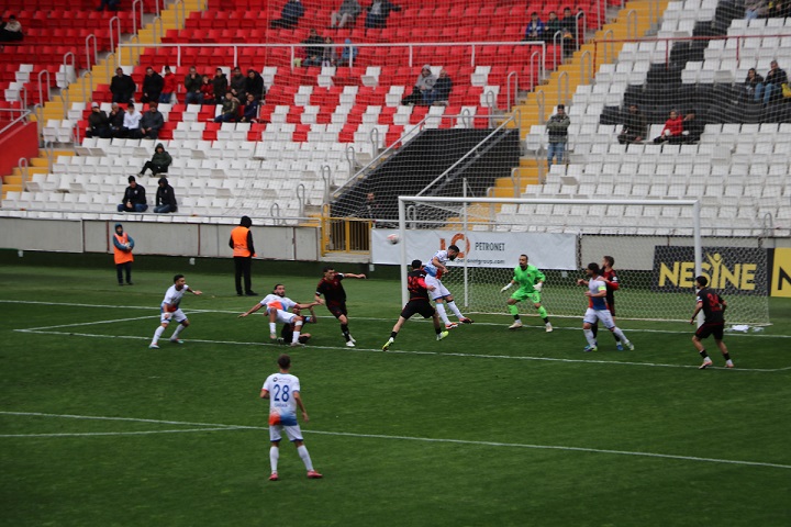 TFF 2.lig Beyaz Gurup 16. Hafta mücadelesinde sahasında konuk ettiği