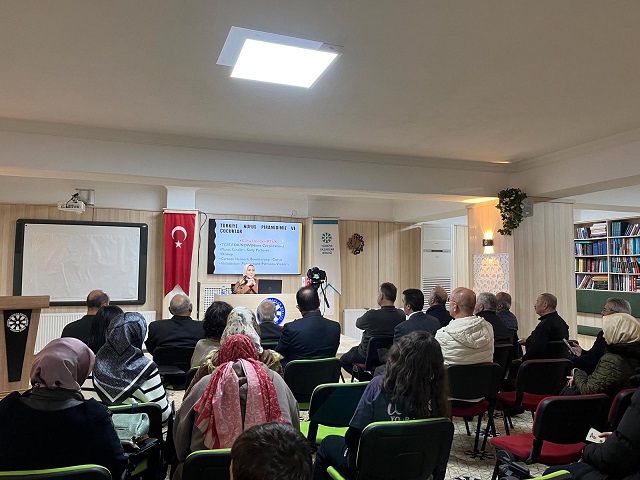 Türkiye Yazarlar Birliği Erzincan Şubesi, medya okuryazarlığının önemine dikkat çekmek