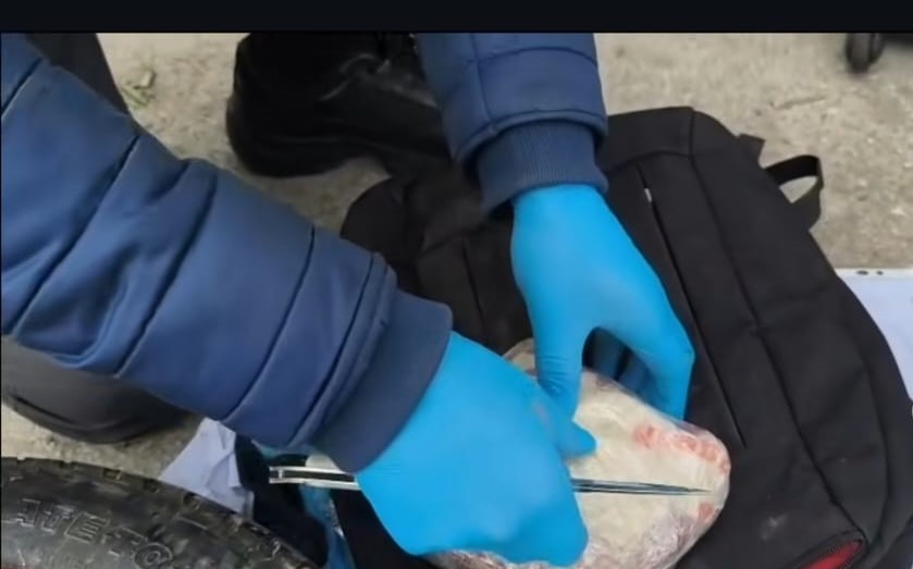 Uyuşturucu ile mücadelesini aralıksız sürdüren Erzincan Polisi gerçekleştirdiği çalışma kapsamında,