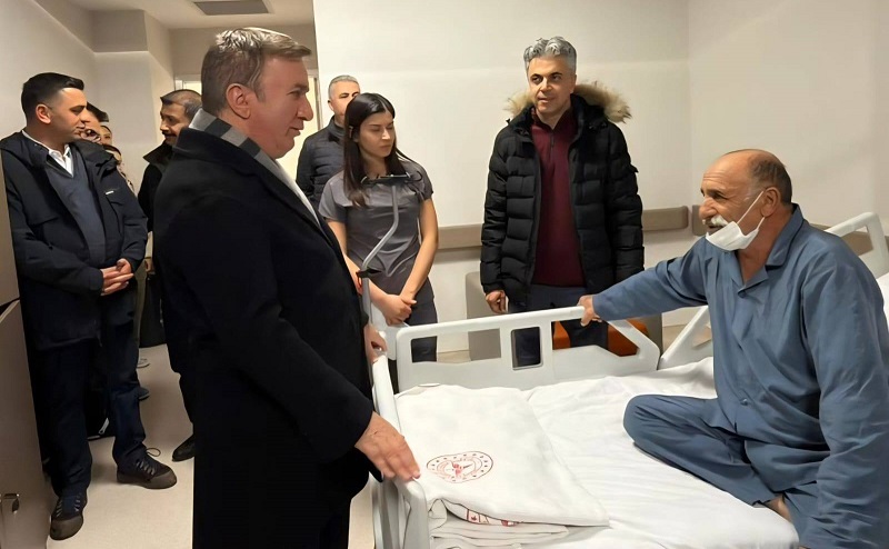 Erzincan Valisi Hamza Aydoğdu EBYÜ Mengücek Gazi Eğitim ve Araştırma