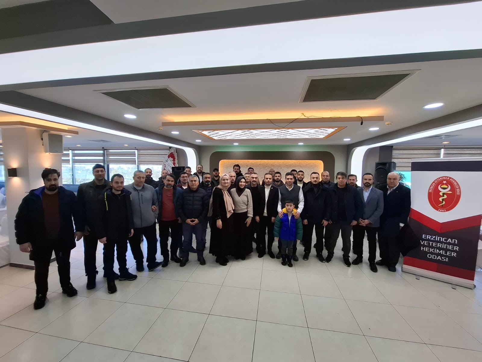Erzincan Veteriner Hekimler Odası’nın ev sahipliğinde düzenlenen organizasyonda klinisyen veteriner