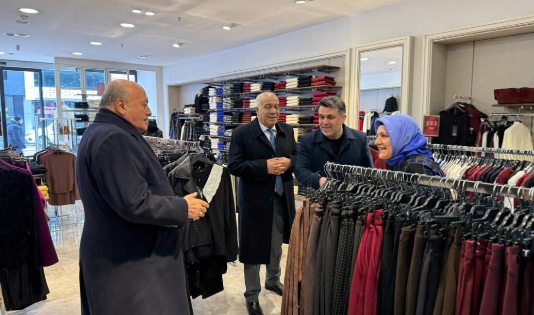 Erzincan Merkez Fevzipaşa Caddesi üzerinde faaliyet gösteren esnafları ziyaret eden