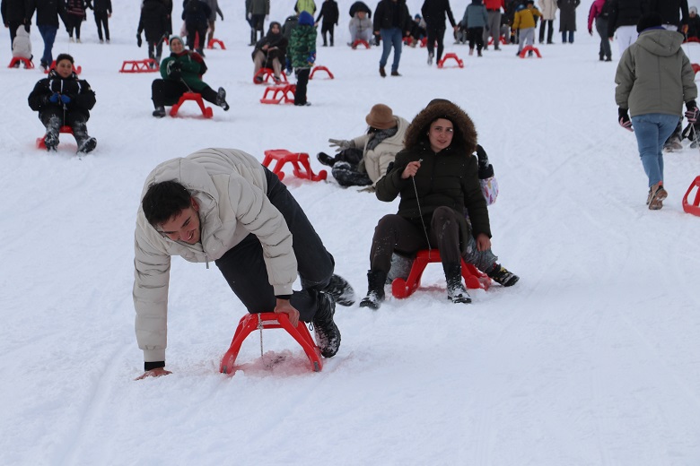 Erzincan Ergan Dağı Kayak Merkezi’nde yer alan ve Türkiye’de tek