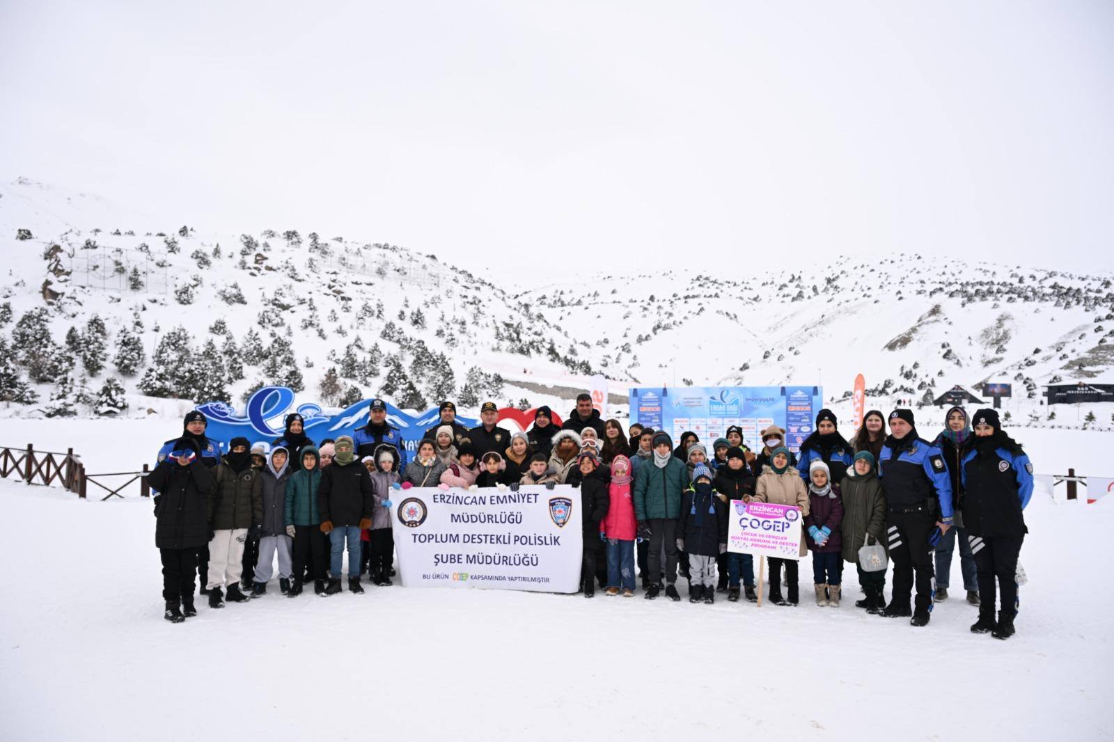 Erzincan İl Emniyet Müdürlüğü Toplum Destekli Polislik Şube Müdürlüğü personeli