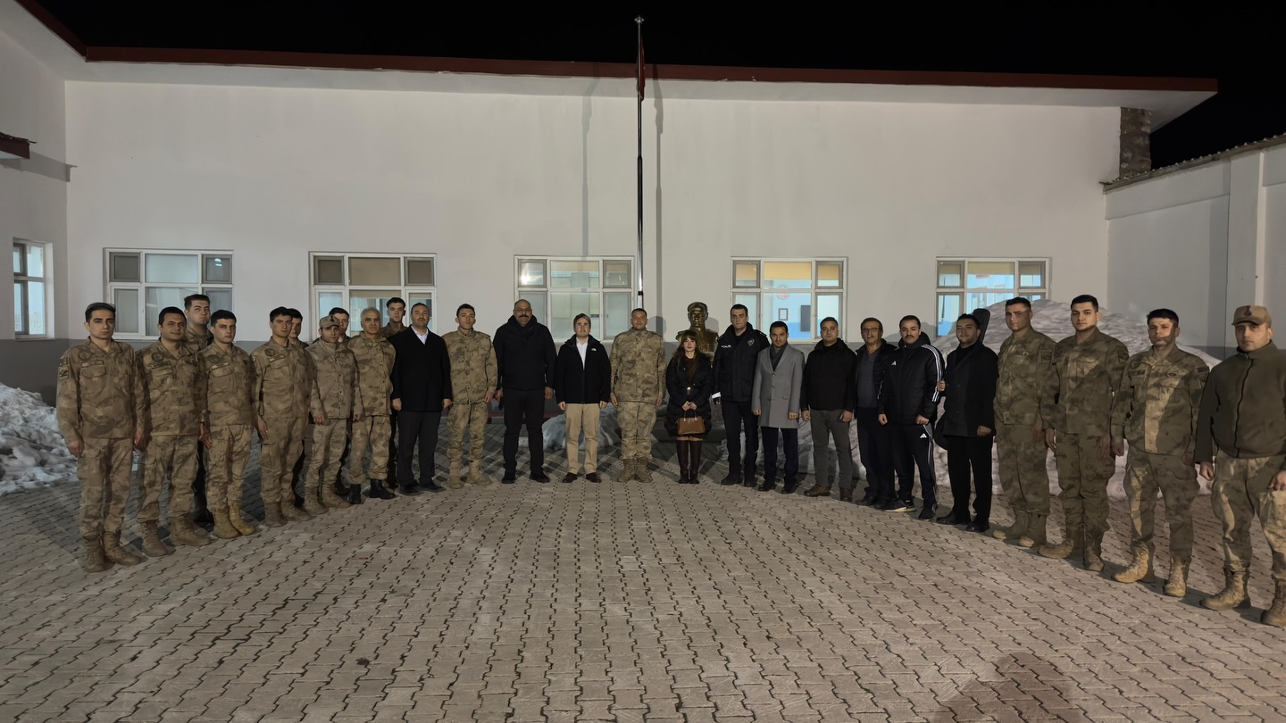 Kemaliye ilçe Kaymakamı Emirhan Arıkan, Ramazan ayı dolayısıyla düzenlenen iftar