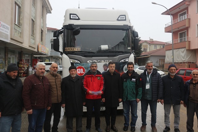 Erzincan İHH İnsani Yardım Derneği tarafından hazırlanan insani yardım tırı,