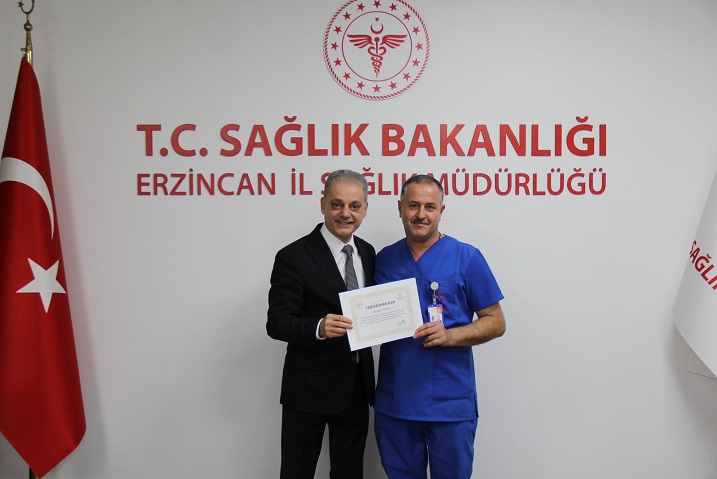 Erzincan İl Sağlık Müdürlüğü binasının taşınma sürecinde özveriyle görev yapan