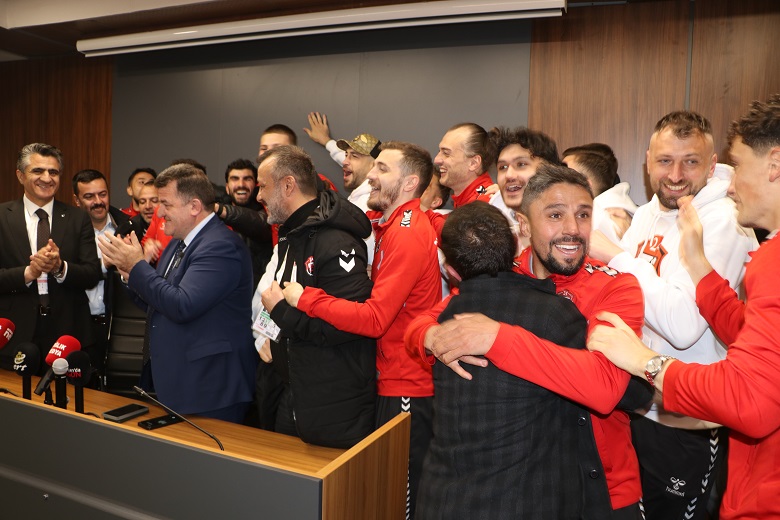 TFF 2. Lig Beyaz Grup’ta mücadele eden 24Erzincanspor, sezonun ikinci