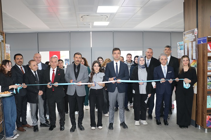 Erzincan’da 62’nci Kütüphane Haftası kapsamında düzenlenen açılış programı, yoğun katılım