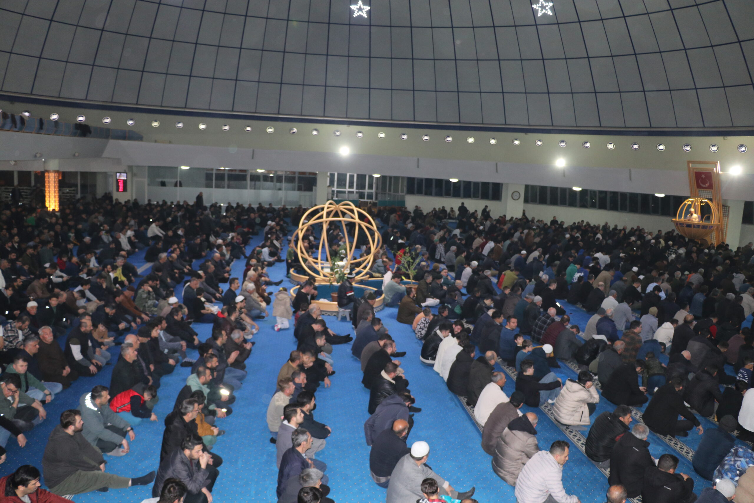 İslam dünyasında büyük manevi öneme sahip olan Kadir Gecesi bugün