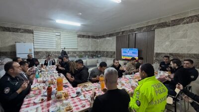 Kemaliye İlçe Emniyet Amirliği tarafından düzenlenen Ramazan ayı iftar programında,