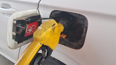 Küresel petrol piyasalarında yaşanan sert dalgalanmaların ardından motorin fiyatlarına yüksek