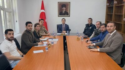 Kemaliye Kaymakamı Emirhan Arıkan başkanlığında, Kemaliye’de düzenlenecek resmi tören ve