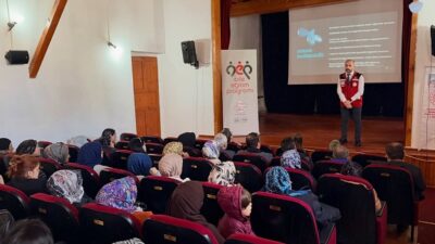 Kemaliye Kaymakamı Emirhan Arıkan, İlçe Milli Eğitim Müdürlüğü koordinesinde ve