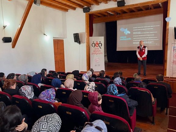 Kemaliye Kaymakamı Emirhan Arıkan, İlçe Milli Eğitim Müdürlüğü koordinesinde ve