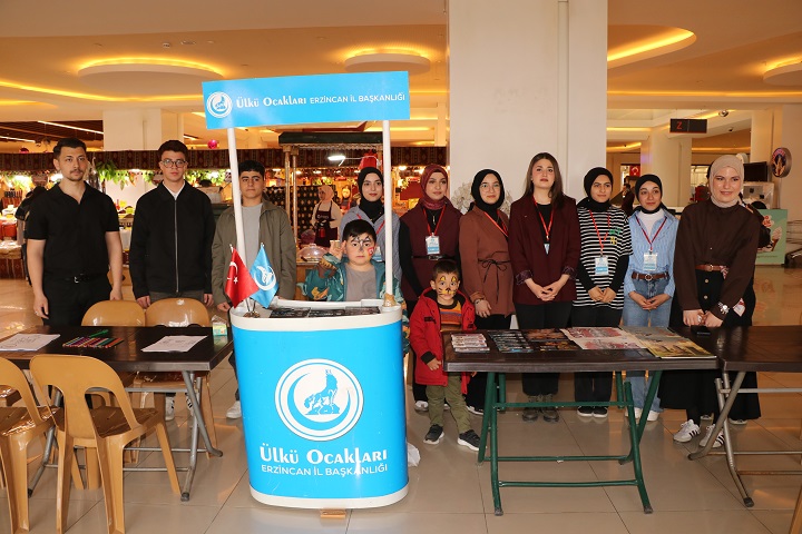 Erzincan’da Ülkü Ocakları Gençlik Kolları, 23 Nisan Ulusal Egemenlik ve
