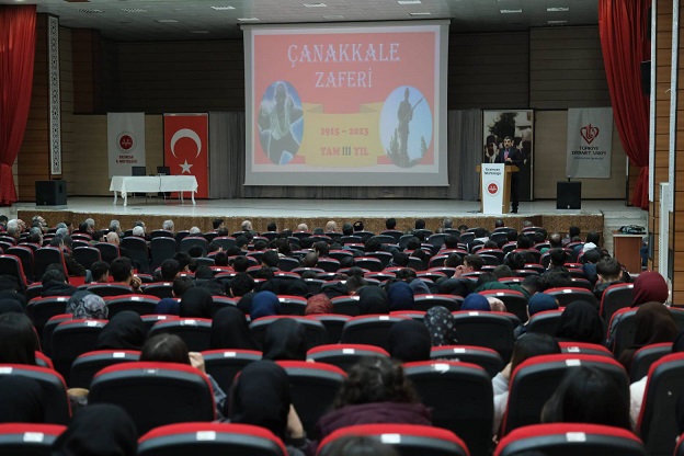 Erzurum Atatürk Üniversitesi İlahiyat Fakültesi Öğretim Üyesi Prof. Dr. Mehmed
