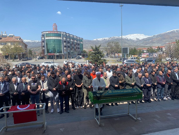 Erzincan’da, Kahramanmaraş ve Şanlıurfa’da düzenlenen okul saldırılarında hayatını kaybeden öğrenci