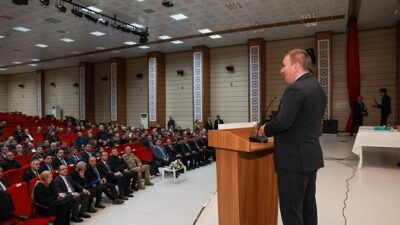 Erzincan Valisi Hamza Aydoğdu başkanlığında; birim amirleri, Erzincan Ticaret ve