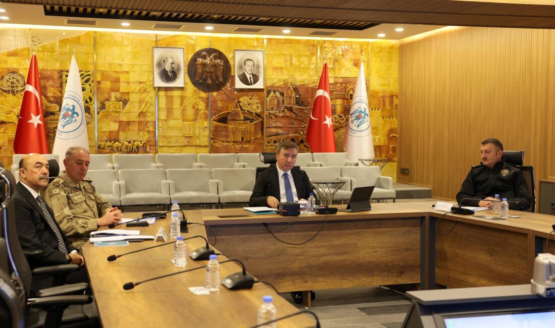 Erzincan Valisi Hamza Aydoğdu, İçişleri ve Milli Eğitim Bakanlarının başkanlığında