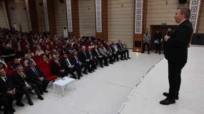 Erzincan Valisi Hamza Aydoğdu; Erzincan Belediye Başkan Bekir Aksun, Erzincan