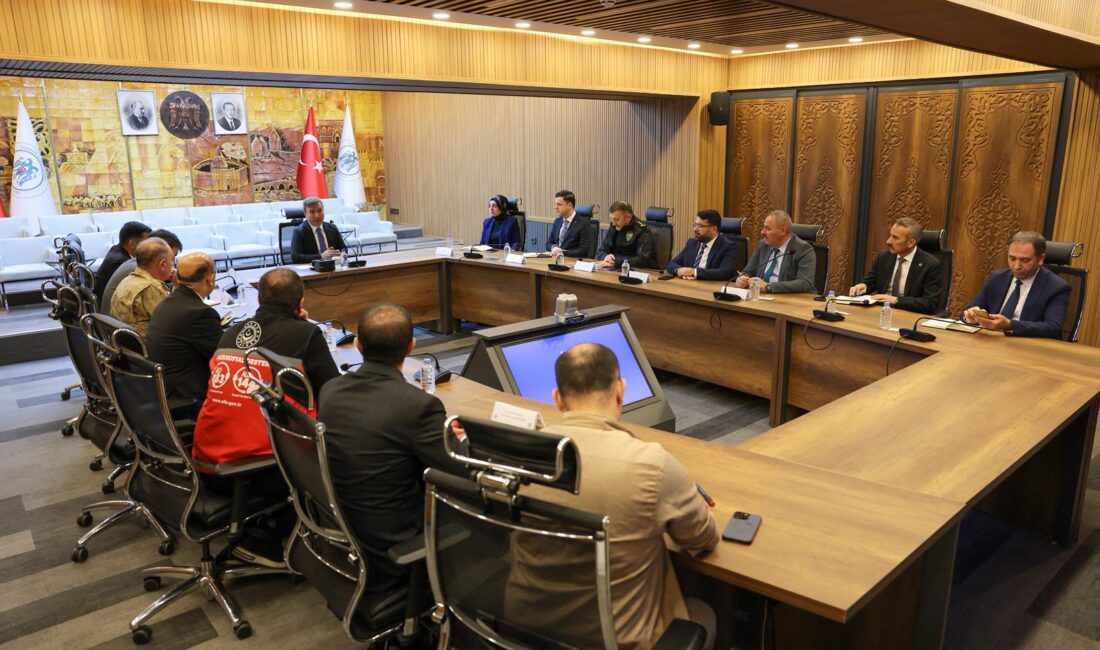 Erzincan Valisi Hamza Aydoğdu, çocukların huzur ve güven içinde eğitim