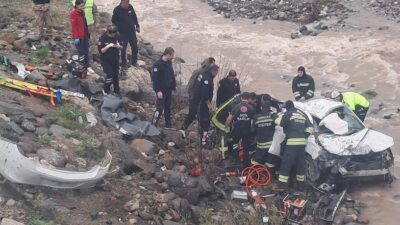 Sakaltutan Geçidi Heybeli mevkiinde meydana gelen trafik kazasında 2 kişi