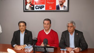 CHP Erzincan Milletvekili Mustafa Sarıgül, CHP Erzincan İl Başkanlığında bir