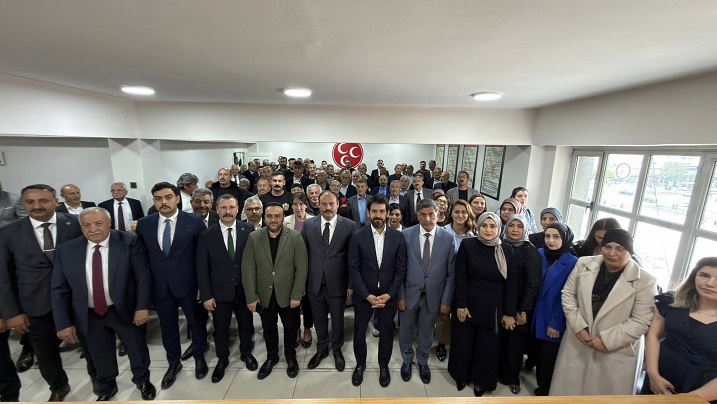 Milliyetçi Hareket Partisi İl teşkilatı tarafından düzenlenen bayramlaşma programı yoğun