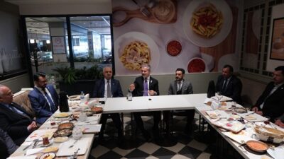 Çeşitli ziyaret ve toplantılara katılmak üzere Erzincan’a gelen Yeniden Refah