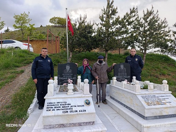 Erzincan polisi Kurban bayramı dolayısıyla Erzincan merkez ve ilçelerde şehit