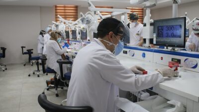 Erzincan Binali Yıldırım Üniversitesi Diş Hekimliği Fakültesi öğrencileri, Diş Hekimliğinde